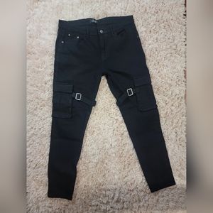 Straight Jean for men (black) with sides pocket